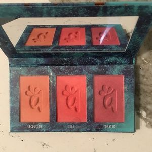 Alamar Blush Palette